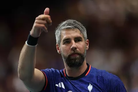 بعد شهر من إنهاء حلم منتخب مصر.. اعتزال لاعب اليد الفرنسي لوكا كاراباتيتش